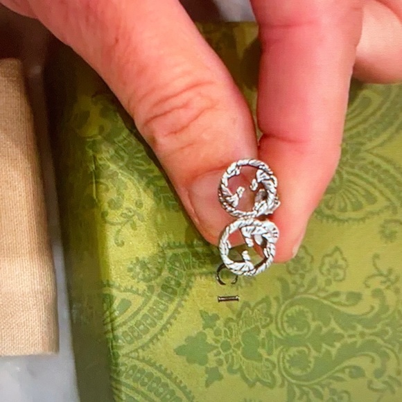Gucci silver Earrings - Picture 1 of 3
